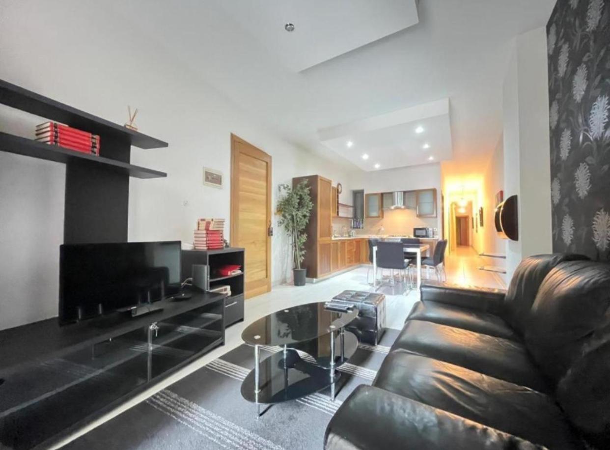 Bugibba Central Modern Apartment St. Paul's Bay Dış mekan fotoğraf